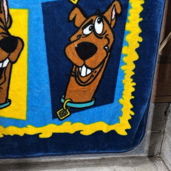 Vintage 2000s Scooby-Doo Plush Fleece Throw Blanket Cartoon Network 50”x60” HTF - Picture 4 of 11